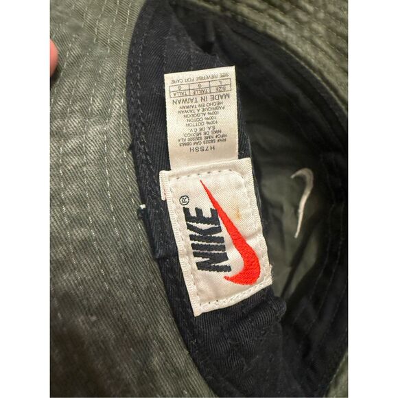 Nike Olive Green Bucket Hat - Picture 4 of 4